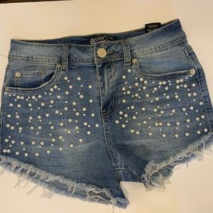 Pearl Cutoff Shorts Windsor